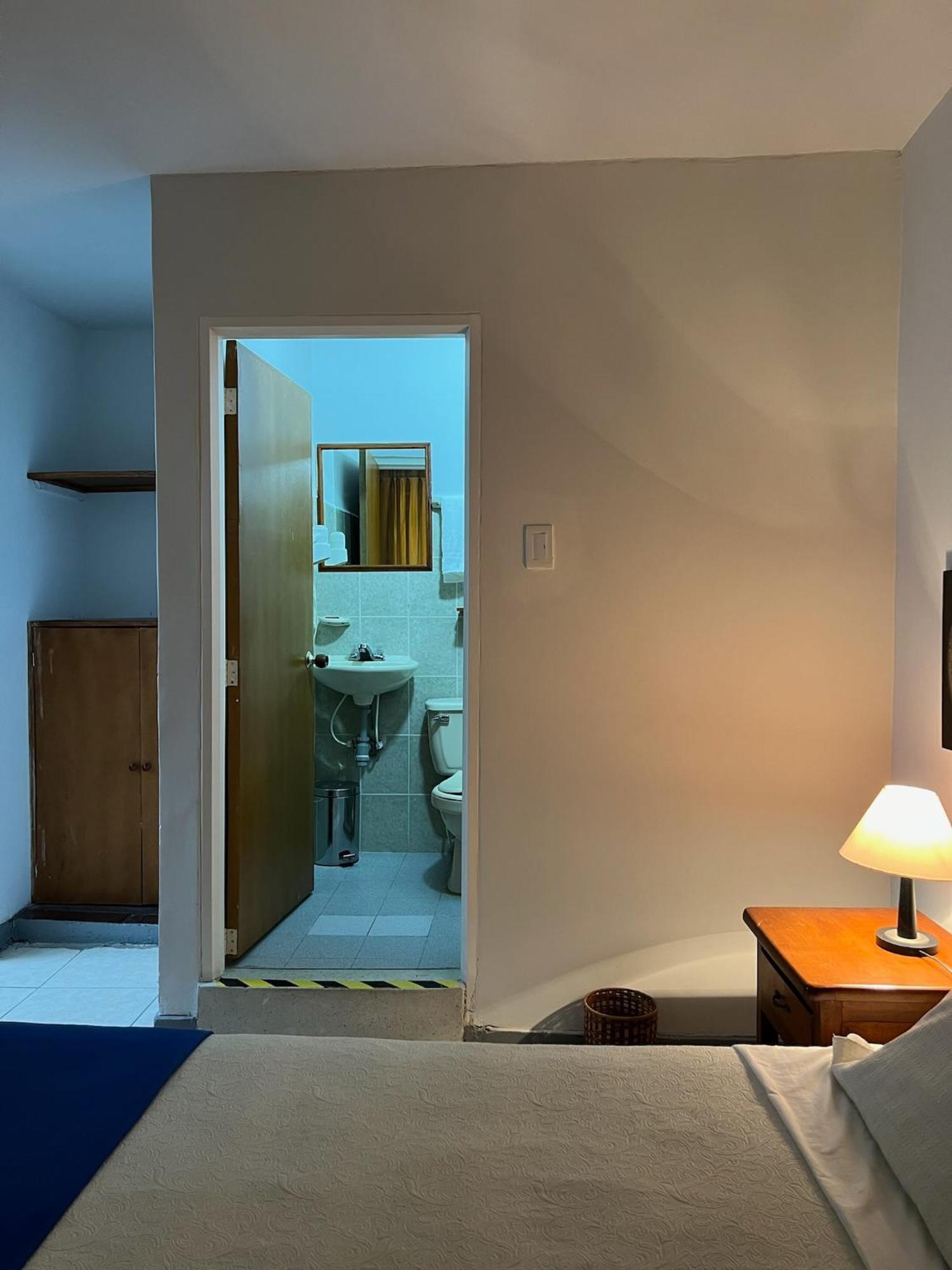 Hotel Armenia Centro エクステリア 写真