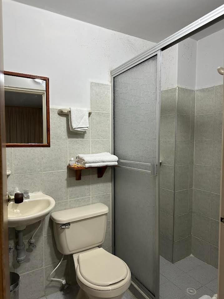 Hotel Armenia Centro エクステリア 写真
